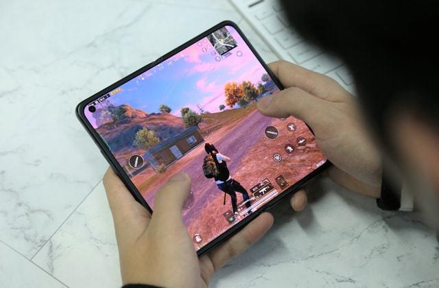 和平精英《向日葵》外挂